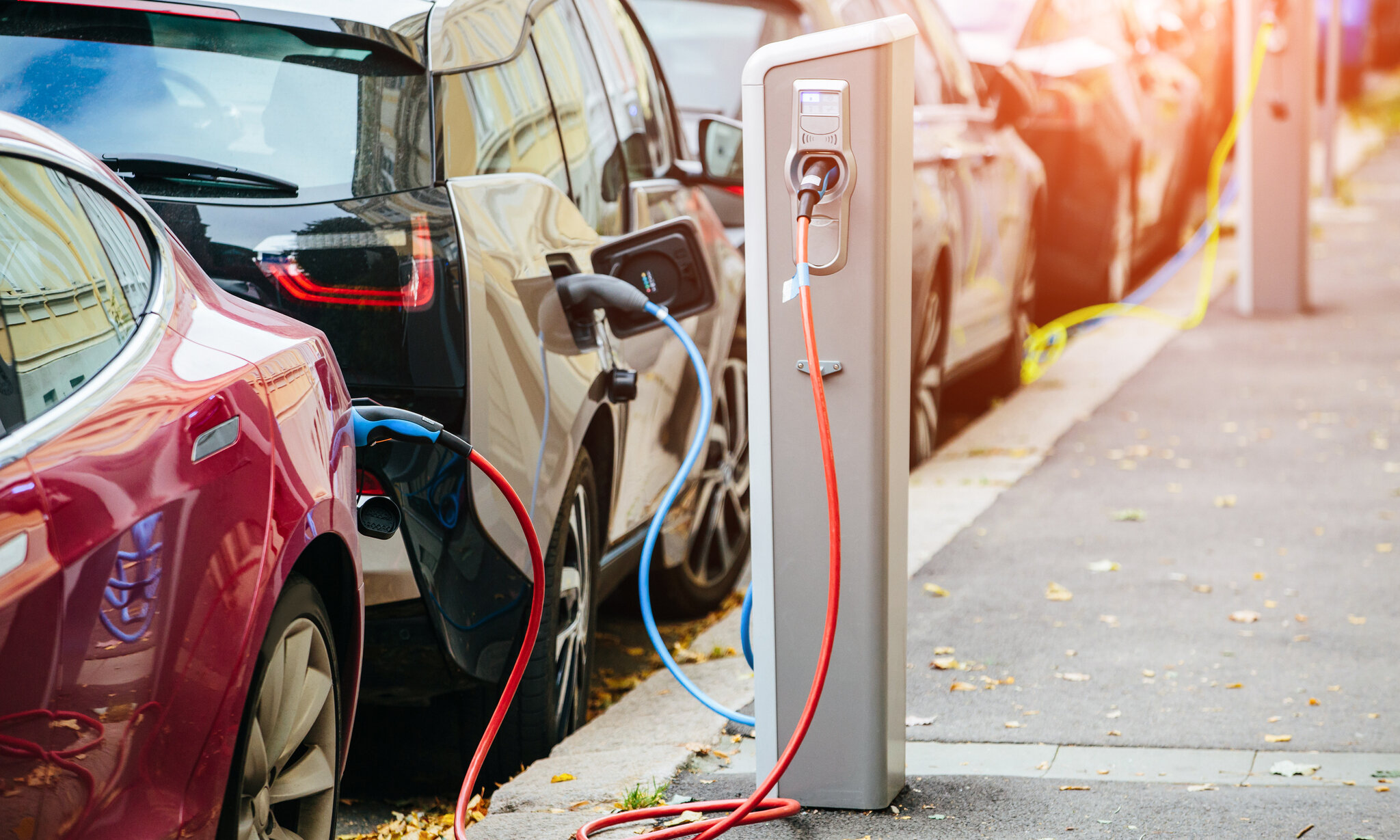 how to use electric car charging points?