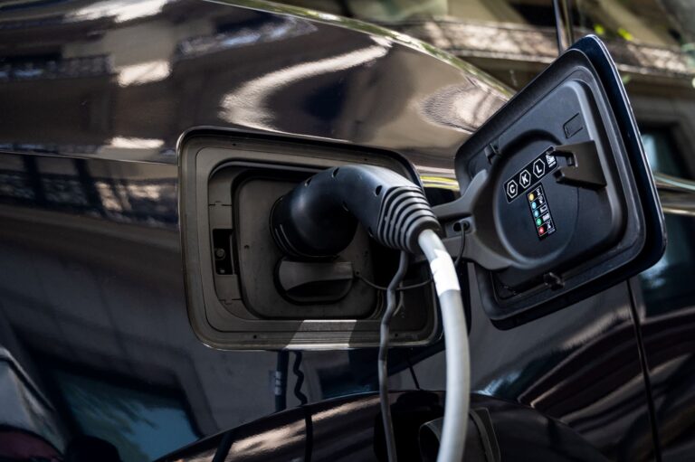 Are All Electric Car Charging Points The Same?